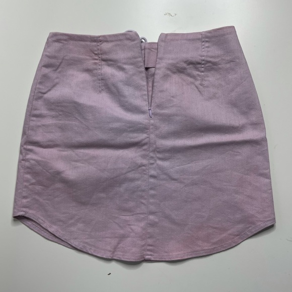 Light purple forever 21 mini skirt, perfect condition never worn, size medium - Picture 3 of 4